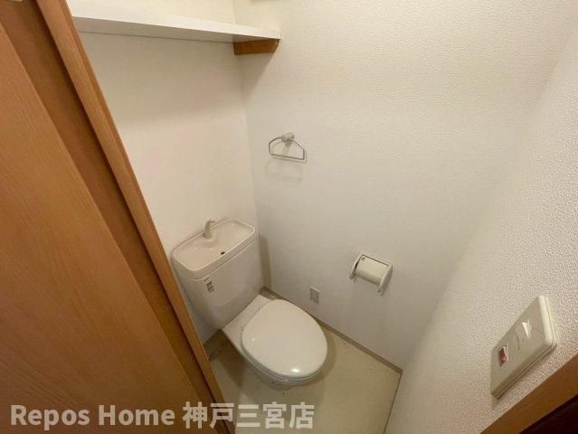 ラ・フォンテ三宮旭のトイレ