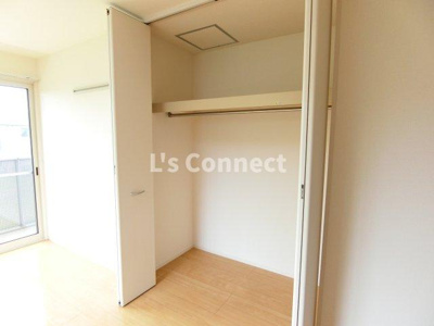 【設備】 | グランディール八乙女中央 | 各洋室にクローゼット付きです。