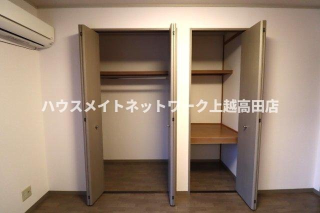 ロイヤルガーデン子安 Ｄの収納|クローゼット