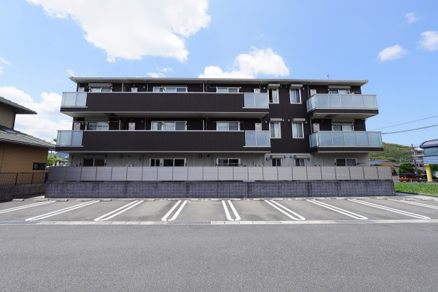 北九州市小倉南区南方２丁目のアパート