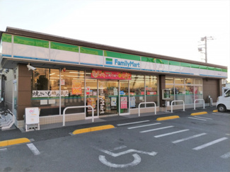 ファミリーマート 戸田氷川町店まで750ｍ
