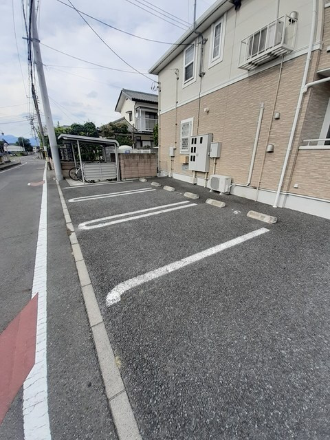 ラビスⅠの駐車場