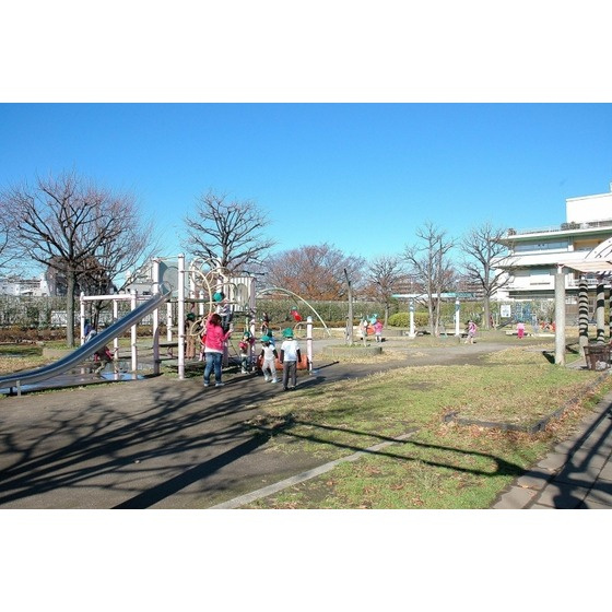 リリエンベルグ弐番館の周辺|公園「落合中央公園まで1100ｍ」