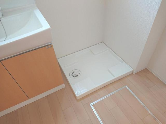クレシアＡの洗面所|洗濯機置場