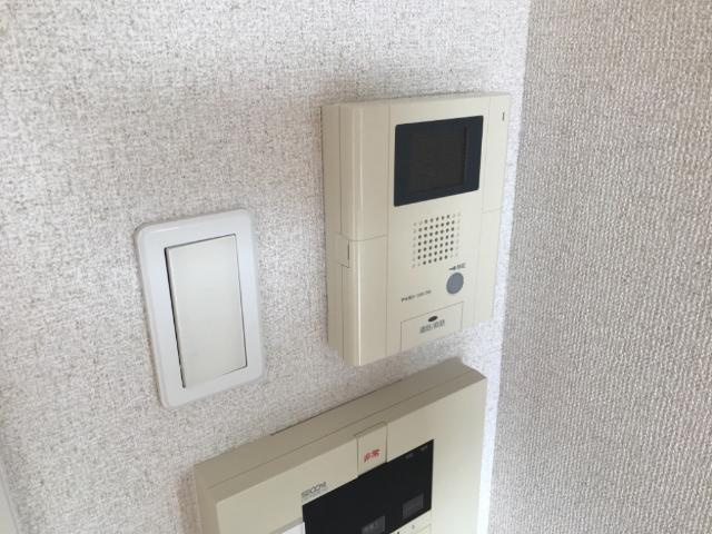 ラッフル金城の内装|カメラ付インターホン