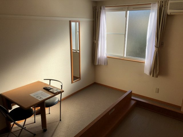 レオパレスソレーユの居間・リビング
