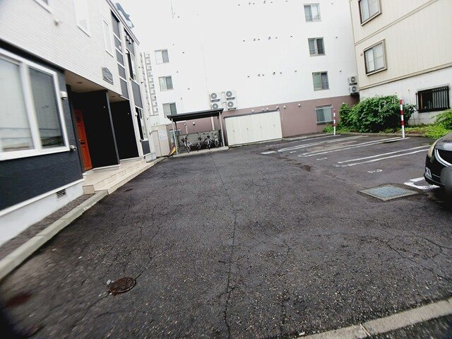 グレイス　ヴィラ　コトニの駐車場