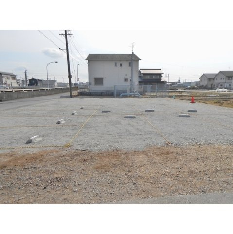 岐阜市西荘２丁目の駐車場の駐車場