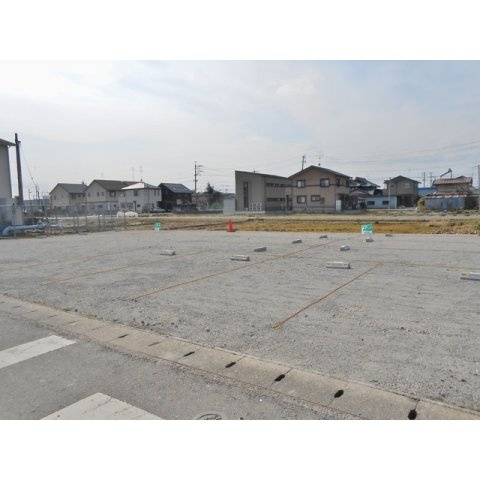 岐阜市西荘２丁目の駐車場の駐車場