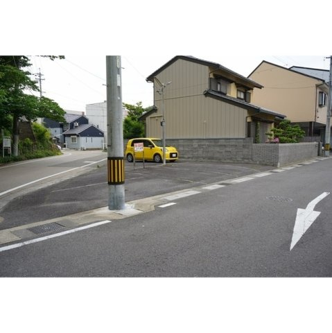 岐阜市白木町の駐車場の駐車場