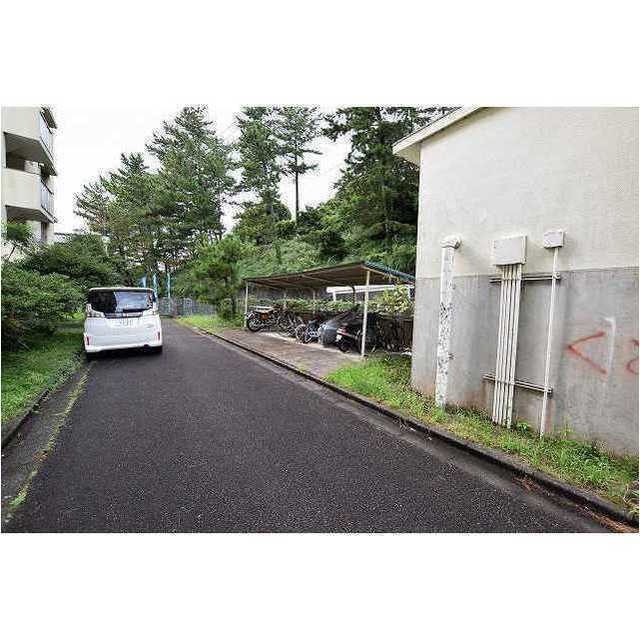 ビレッジハウス大仁１号棟の駐車場