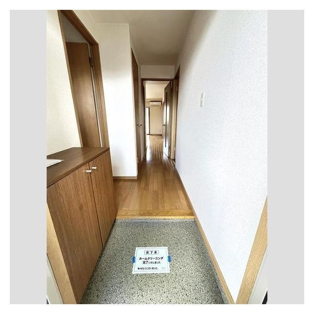 ハイムやすらぎの玄関