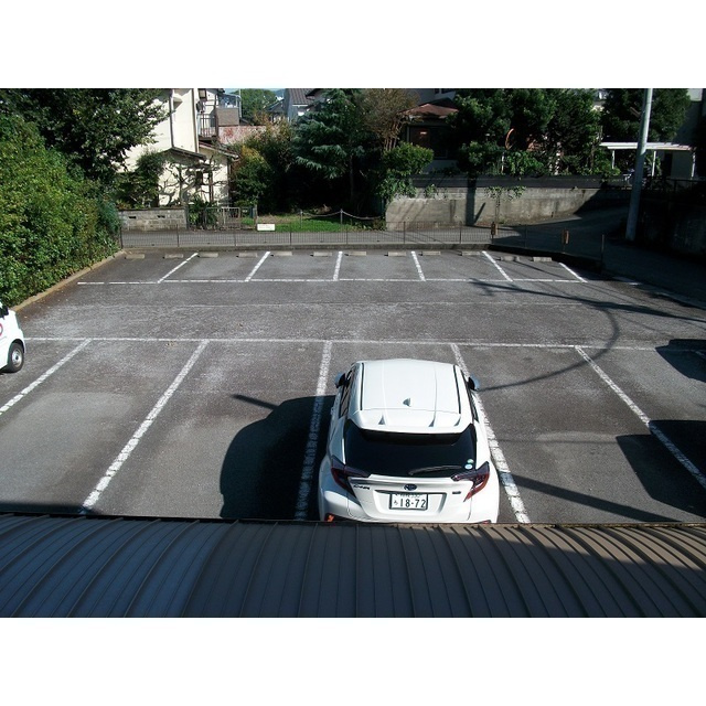 アンビシオン函南の駐車場