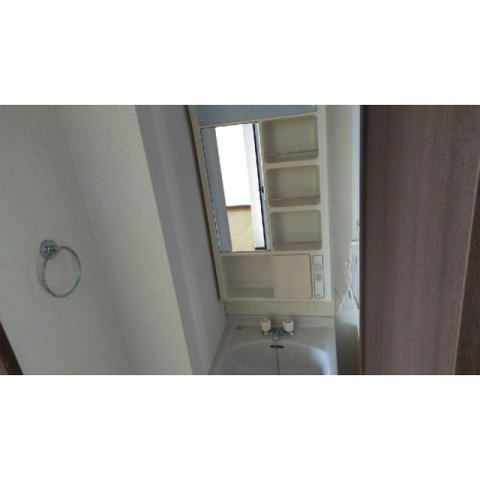 像利居の洗面所