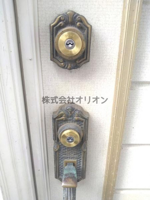 【玄関】 | ハイツセキネ | 安心のダブルロックドア