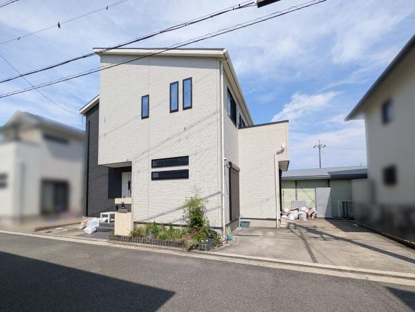 【外観】 | 南海泉北線「深井」駅が徒歩約25分。
閑静な住宅街で小さなお子様がいらっしゃるご家庭でも安心してお住まい頂けます！！