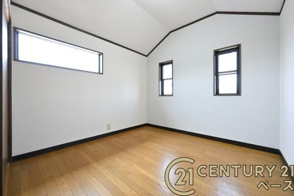 桜井市芝　一戸建の洋室
