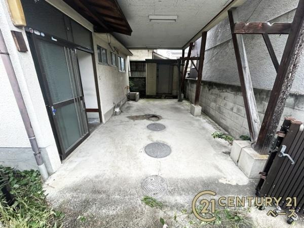 大和高田市南陽町の中古一戸建の駐車場|■駐車スペース１台分完備！