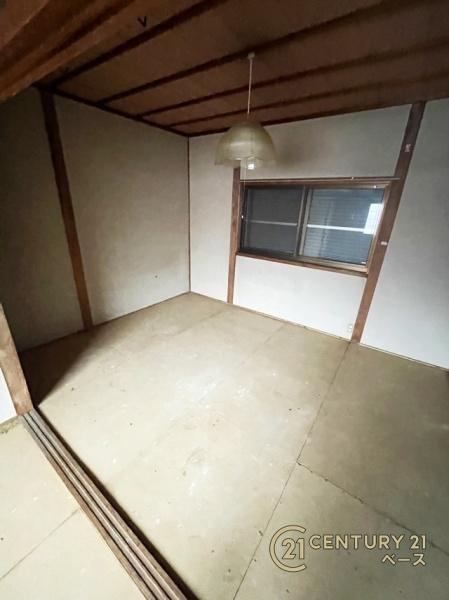 大和高田市南陽町の中古一戸建の洋室|■明るい雰囲気の洋室です！
