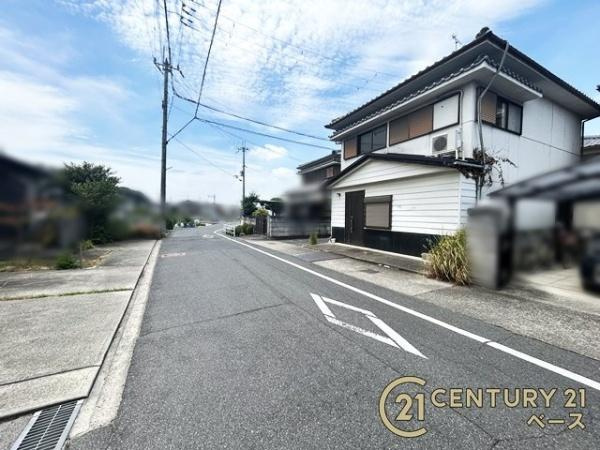 橿原市山之坊町　一戸建の前面道路含む現地写真|■現地撮影写真■落ち着いた雰囲気の住宅地です！ぜひお気軽にお問い合わせください！