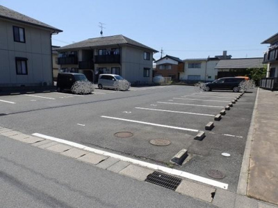 【駐車場】 | ラシェット　エムザ　Ｃ棟