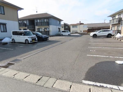 【駐車場】 | ラシェット　エムザ　Ｃ棟