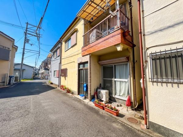 【前面道路含む現地写真】