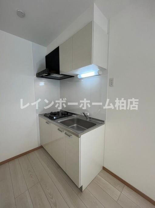 ネット無料♪経済的な都市ガス♪宅配ボックス♪のキッチン|お料理しやすいキッチンです