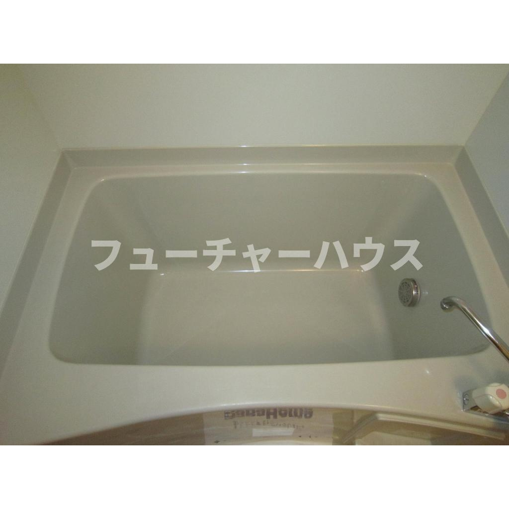Ｇｌｉｔｔｅｒ ｎｉｓｈｉｈａｒａの浴室|お風呂です