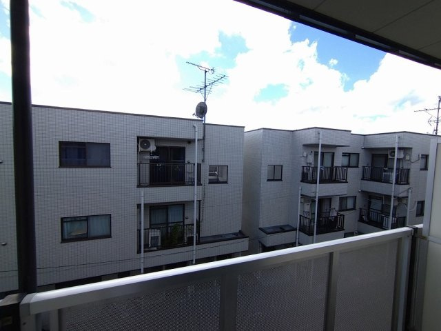 【その他】 | レオパレストレ | 2階からの景色です