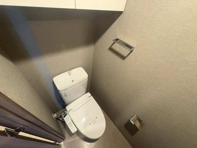 コンフォリア江坂広芝町のトイレ
