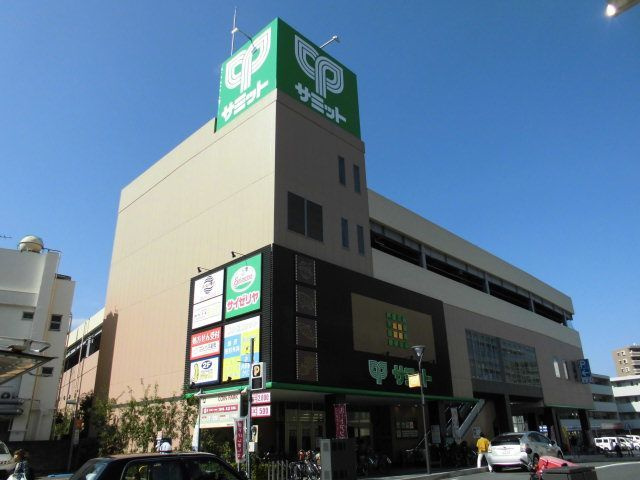 ミモザ・コートの周辺