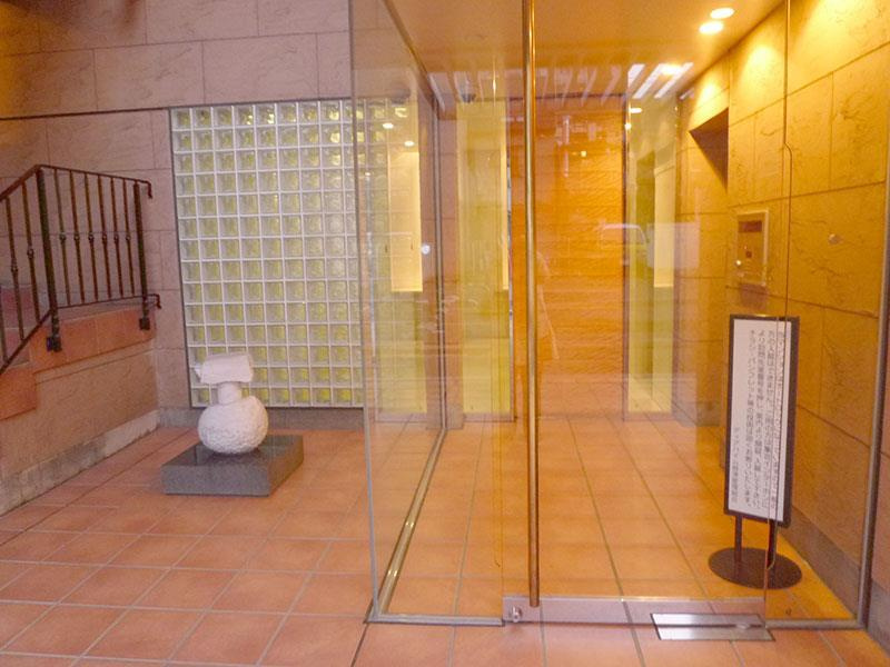 【エントランス】