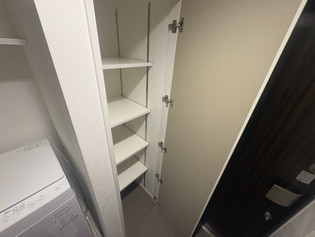 プレサンス江坂クォーレの収納