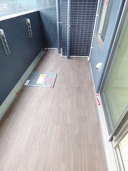 【バルコニー】