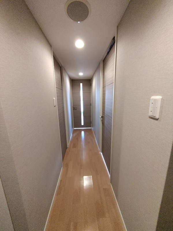 エスティメゾン赤羽の玄関