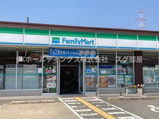 メゾンルミエールの周辺|ファミリーマート 綾部下八田店まで400m