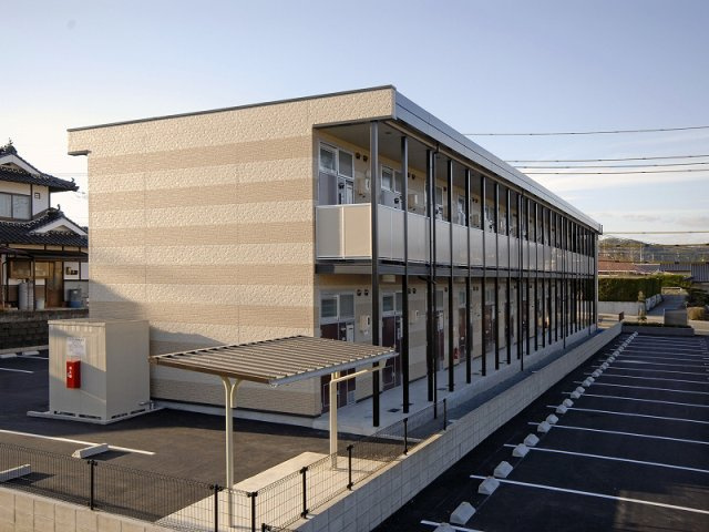 レオパレスヴェルガーデンの外観|おしゃれな外観です