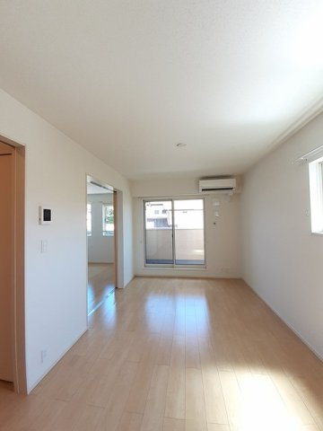 ビバーチェ　Ｂの内装|内装は落ち着いています