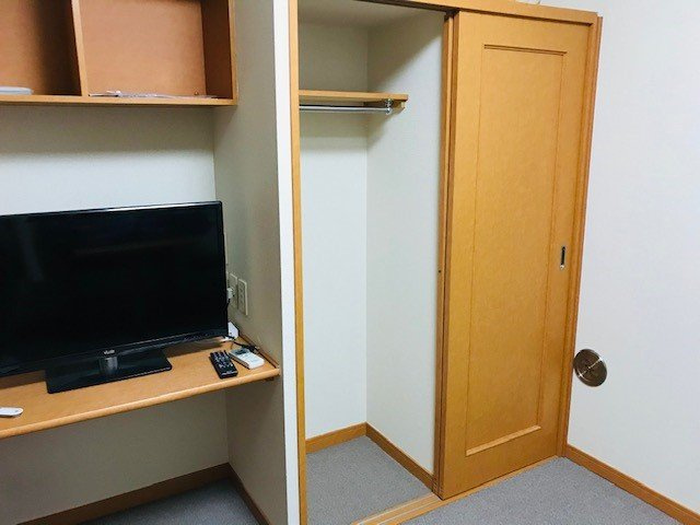 レオパレスエステシティⅡの内装|明るい室内です