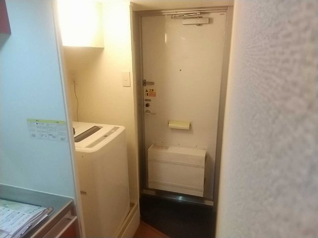 レオパレスエスペランサＢの玄関|玄関です