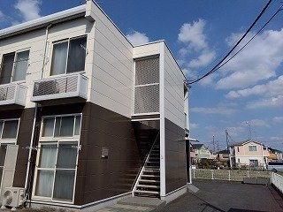 レオパレスボーリユトトロの外観|落ち着いた雰囲気の外観です