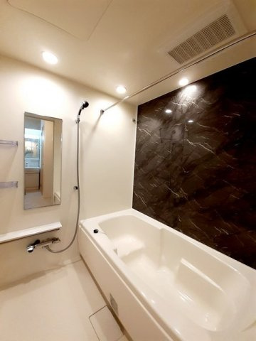 エテルノ　Ⅳの浴室|コンパクトで使いやすいお風呂です