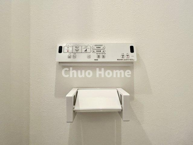 ニックアーバンハイム東陽町の内装|【ウォシュレット】清潔に使いたいお手洗いには最適な設備です。もちろんウォームレットも標準装備です。