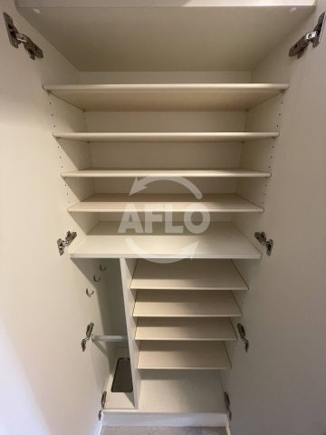プレサンス新大阪ジェイズの収納|プレサンス新大阪ジェイズ　シューズボックス