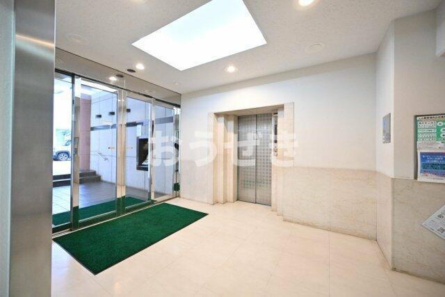 パーク・ノヴァ横浜・参番館のロビー
