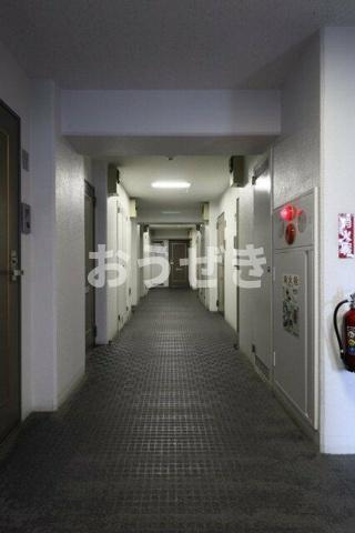パーク・ノヴァ横浜・参番館のロビー