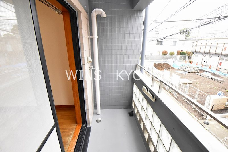 世田谷区経堂５丁目の賃貸マンションのバルコニー
