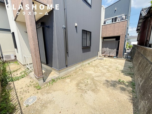 半城土中町戸建借家　A棟の庭