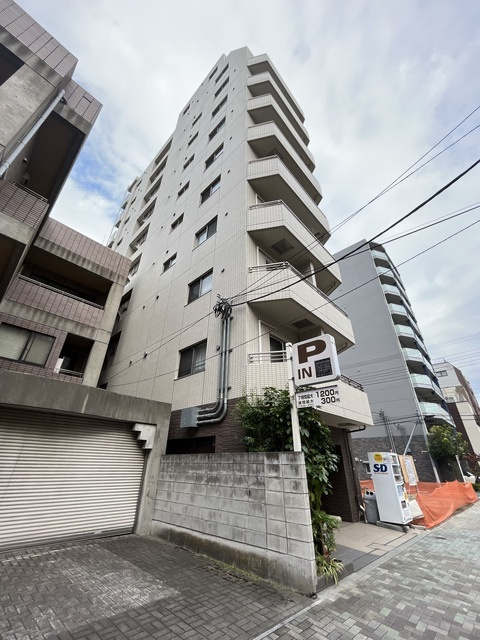 ププレ三ノ輪壱番館の外観